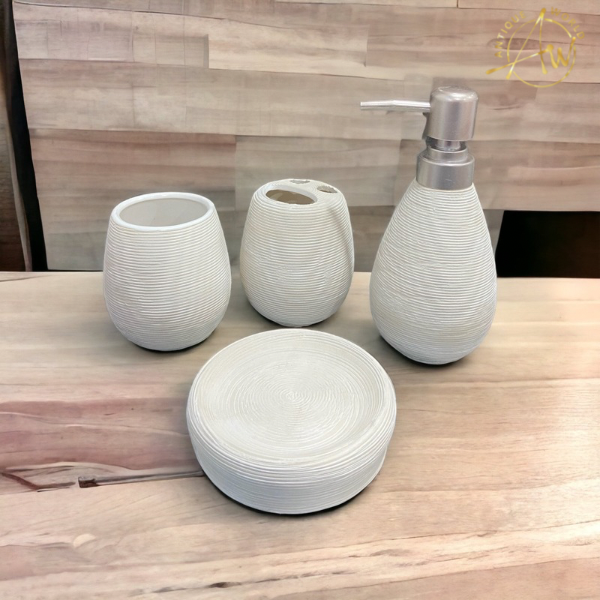 European Circled Textured White Bath Set - 4pcs